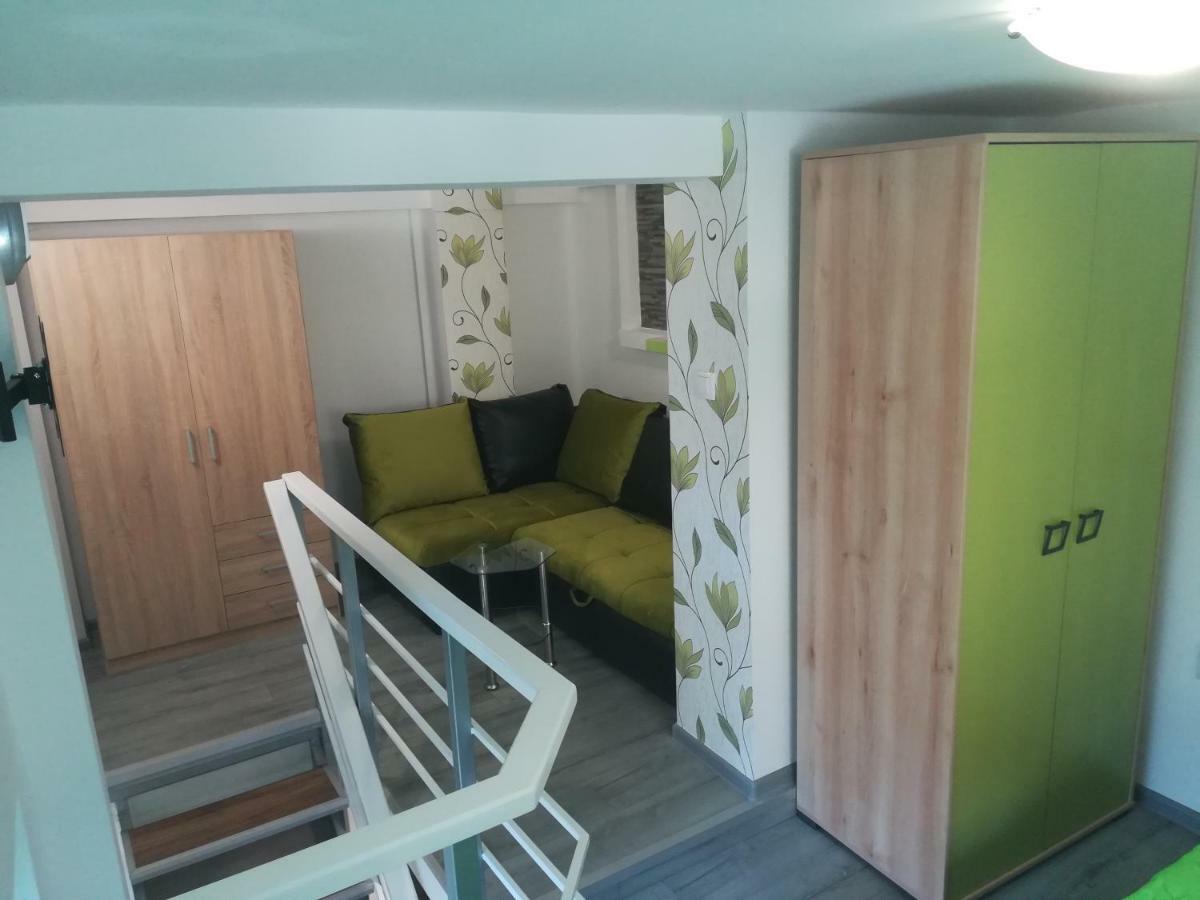 Classy And Cozy - Parking - 3 Beds - Near Center 노비사드 외부 사진